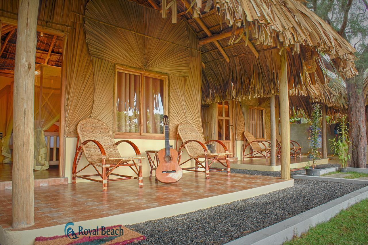 Royal Beach Arugam Bay Exteriör bild